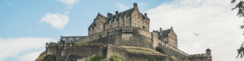 Edinburgh Castle. Image by Jörg Angeli (Unsplash)